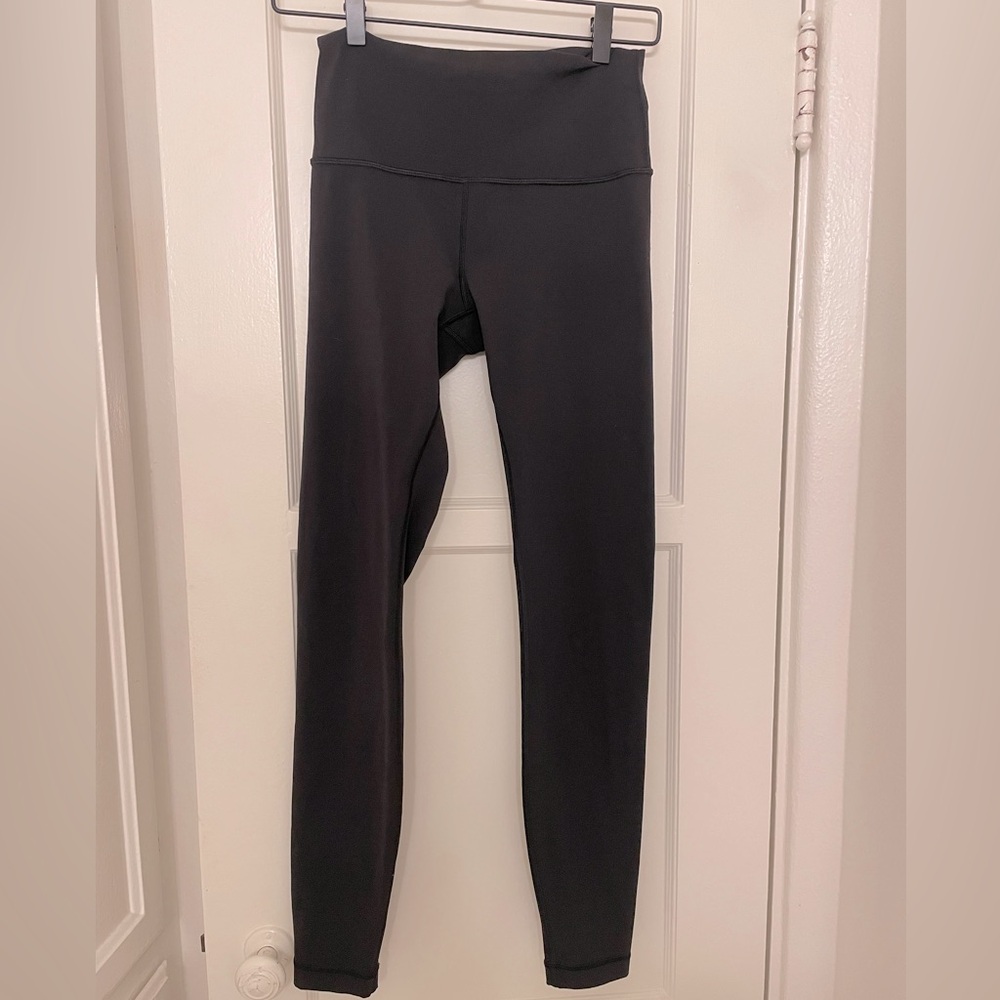 Lululemon women’s leggings in black size 6